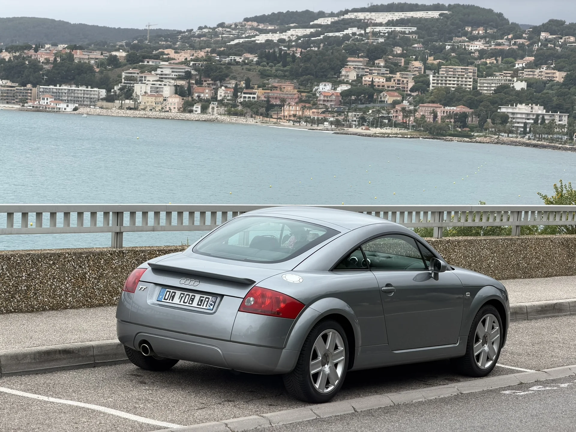 Audi TT Coupé MK1 — ambiance