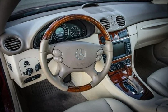 Mercedes CLK Coupé — vue