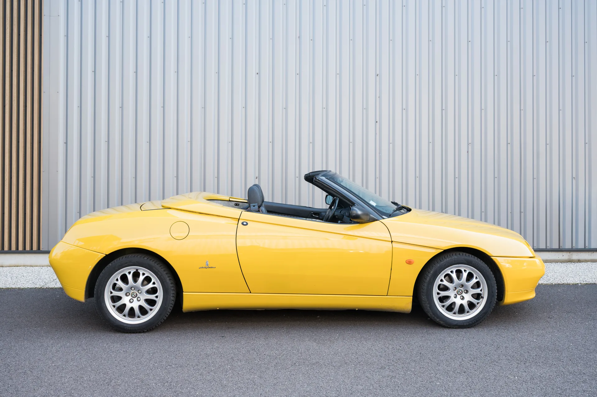 Alfa Romeo Spider 916 — face avant
