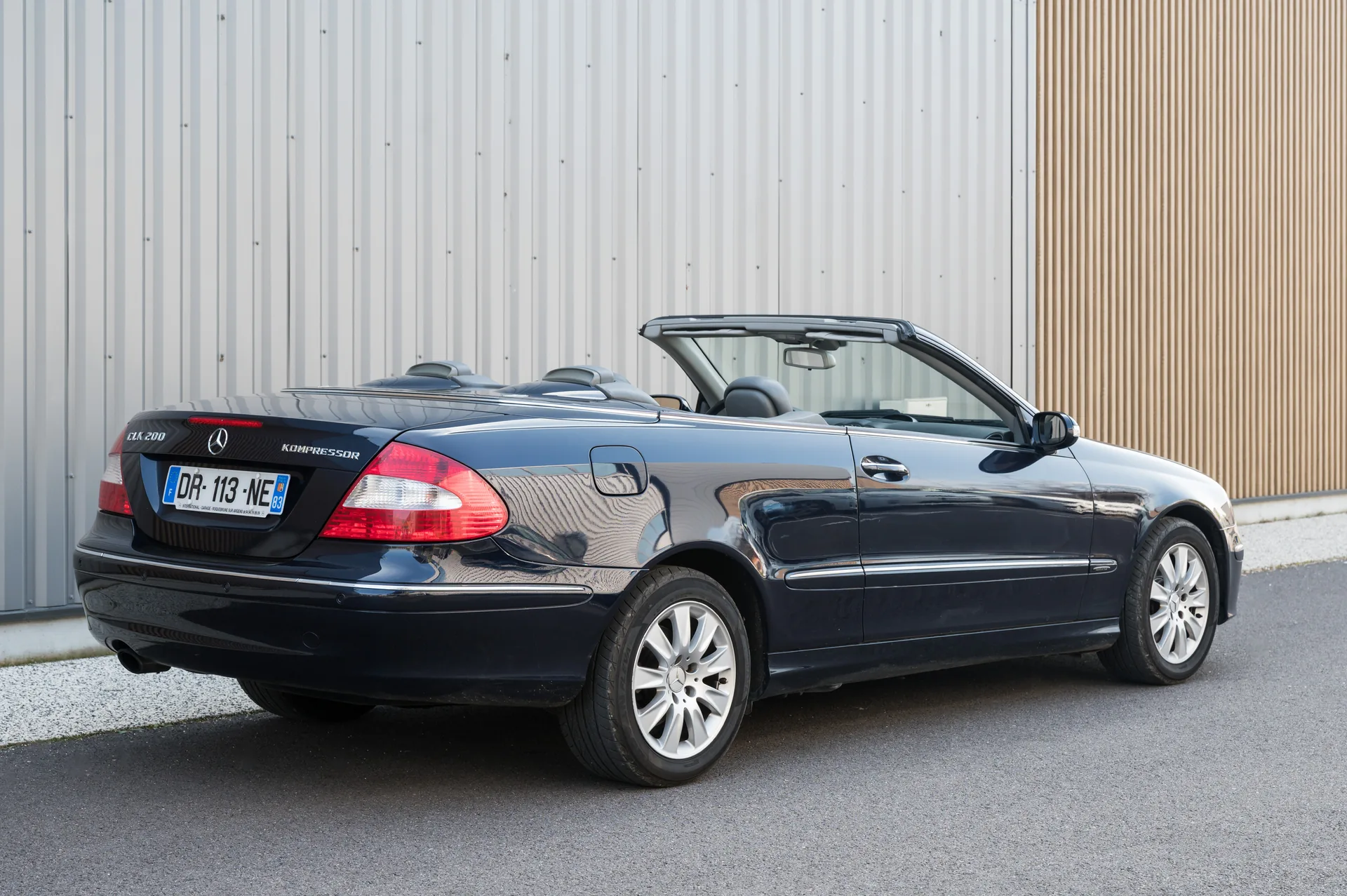 Mercedes CLK 200 — trois quarts arrière