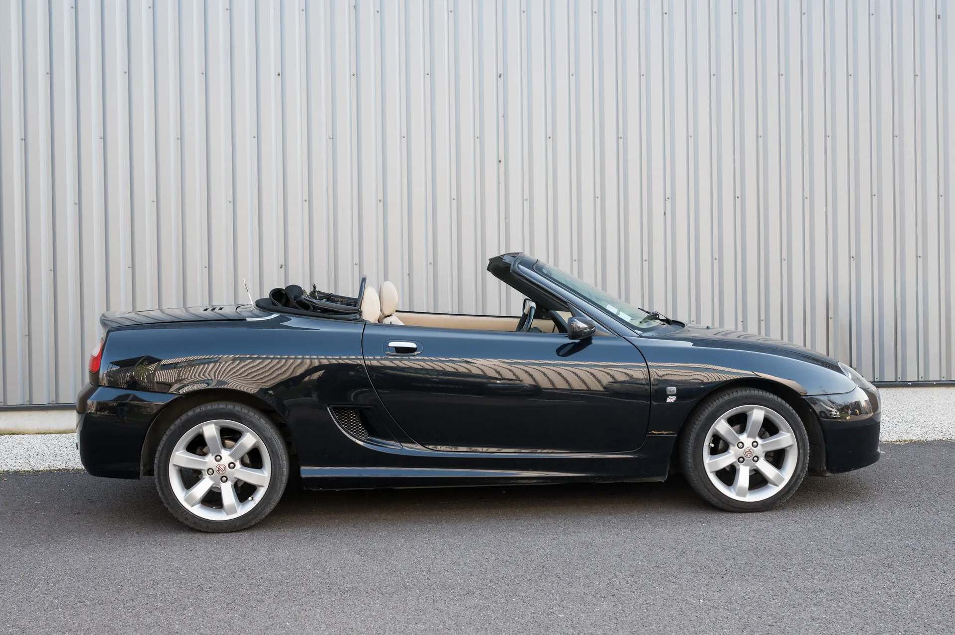 MG TF 1.8 135ch noire — youngtimer de fonction